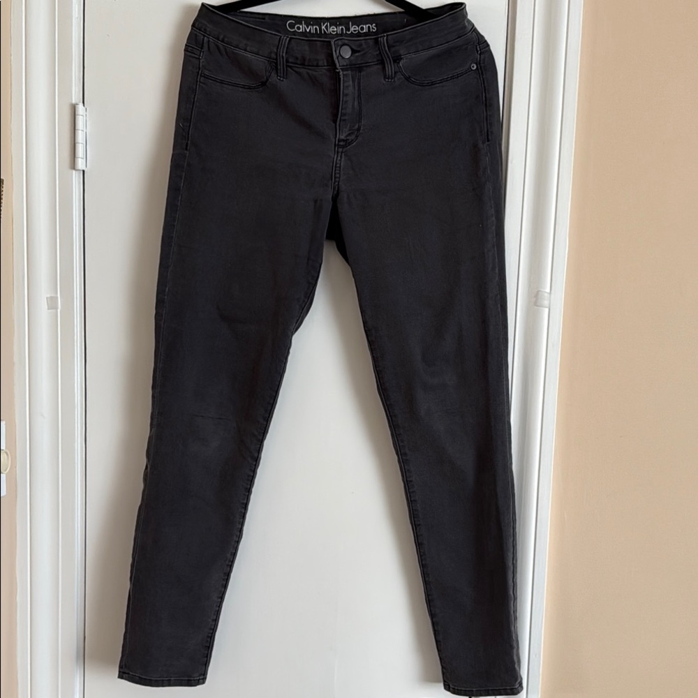 Calvin Klein Women’s Gray Jeans. Size 30. Nice condition